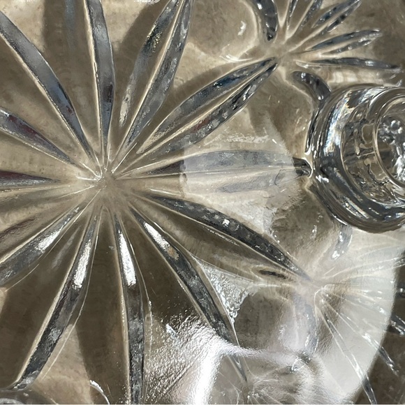 Tabletop Centerpiece Tapered Candle Crystal Glass Candle Holder. - Picture 8 of 16